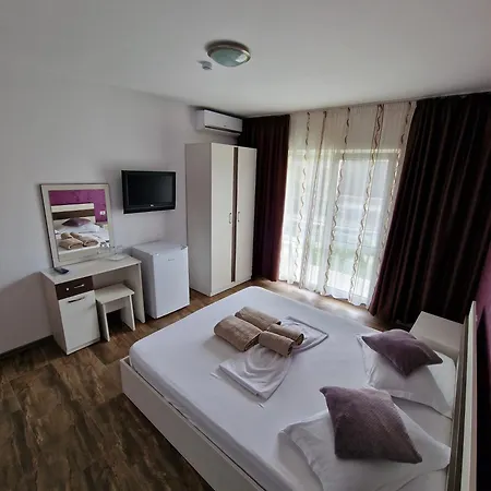 Bliss Guest house 3*